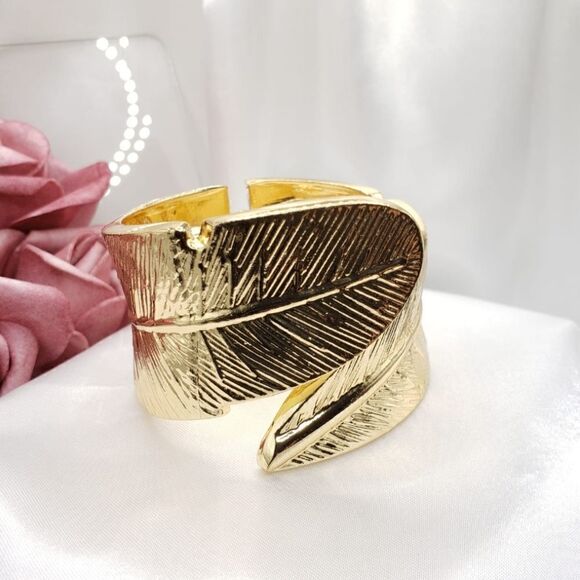 Brand New Top Fashion Gold Leaf Bracelet - Picture 2 of 8